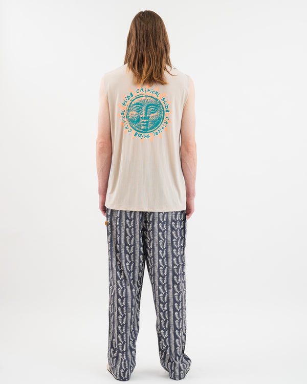【CRITICAL SLIDE】SSUHNORIRTSE SURF BAND CUT TEE