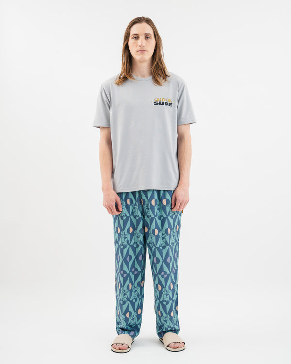 【CRITICAL SLIDE】ETIQUETTE SURF TEE