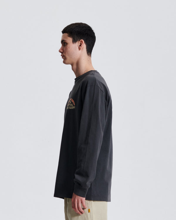 【CRITICAL SLIDE】COMMUNITY LS TEE