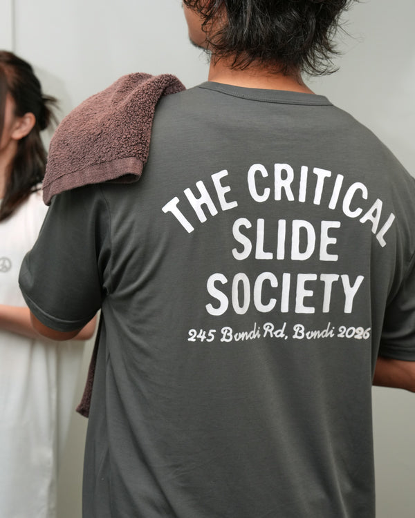 【CRITICAL SLIDE LEGASEA COLLECTION】LOCAL HB SS TEE