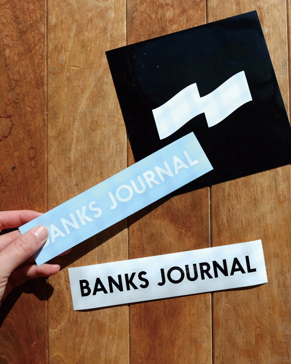 【BANKS JOURNAL】BANKS STICKER LOGO (WHITE)